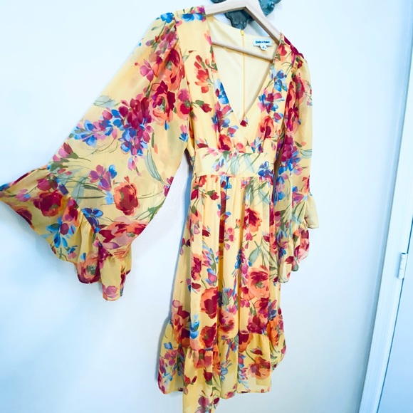 Shelby & Palmer Yellow Floral Dress - Picture 15 of 15